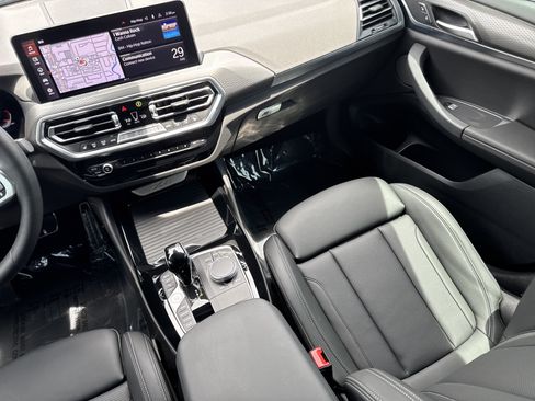 Used 2024 BMW X4 xDrive30i w/ Premium Package AWD/4WD image 16