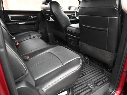 Used 2017 RAM 1500 Laramie w/ Convenience Group image 17