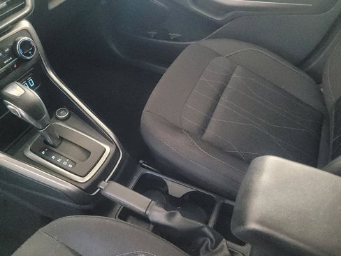 Used 2021 Ford EcoSport SE w/ SE Convenience Package image 26