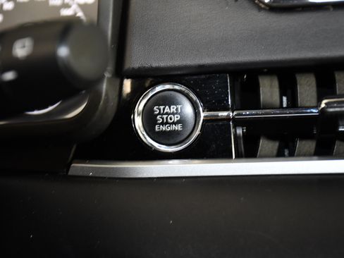 Used 2022 Mitsubishi Outlander SEL AWD/4WD image 25