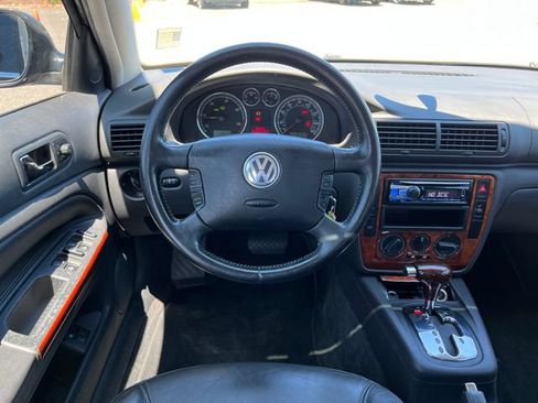 Used 2005 Volkswagen Passat GLS FWD image 17