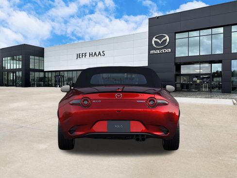New 2026 MAZDA MX-5 Miata Club w/ Interior Package RWD image 4