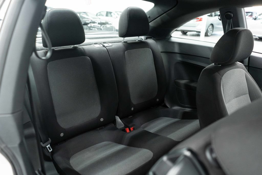 Used 2019 Volkswagen Beetle 2.0T S FWD image 13