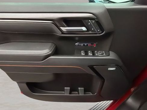 Used 2025 GMC Sierra 1500 AT4 w/ Technology Package image 17