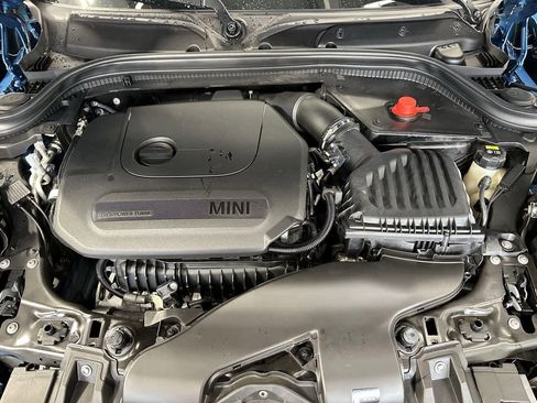 Certified 2023 MINI Cooper 2-Door Hardtop image 8