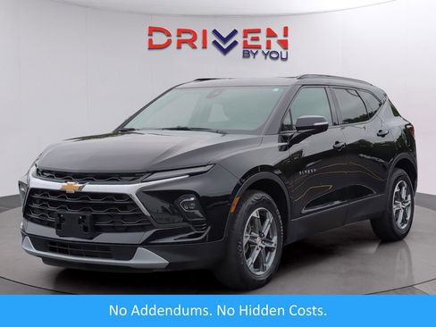 Used 2023 Chevrolet Blazer LT AWD/4WD image 1