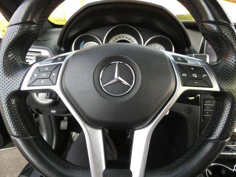 Used 2017 Mercedes-Benz E 400 Coupe image 56