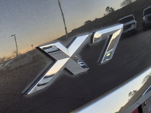 Used 2022 BMW X7 xDrive40i w/ Premium Package image 7