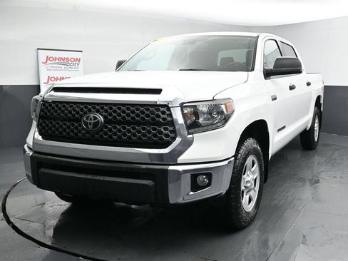 Used 2021 Toyota Tundra SR5 w/ SR5 Upgrade Package AWD/4WD image 4