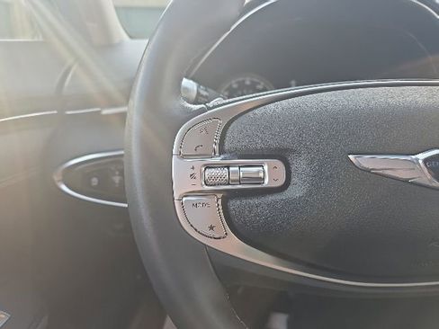 Used 2022 Genesis GV70 2.5T w/ Select Package AWD/4WD image 25