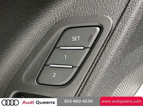 Certified 2025 Audi Q3 2.0T Premium w/ Convenience Package image 18