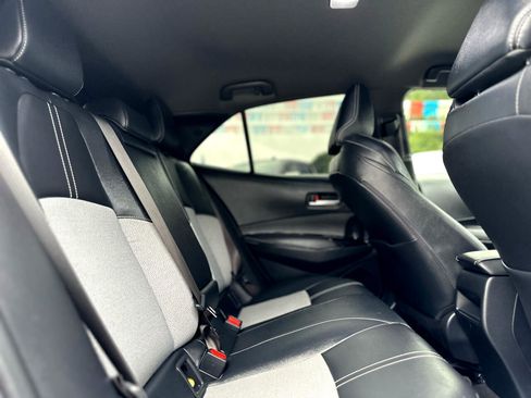 Used 2019 Toyota Corolla XSE image 18