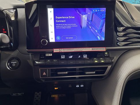 New 2026 Toyota Camry SE AWD/4WD image 10