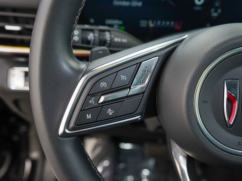 Used 2024 Buick Envision Preferred image 22