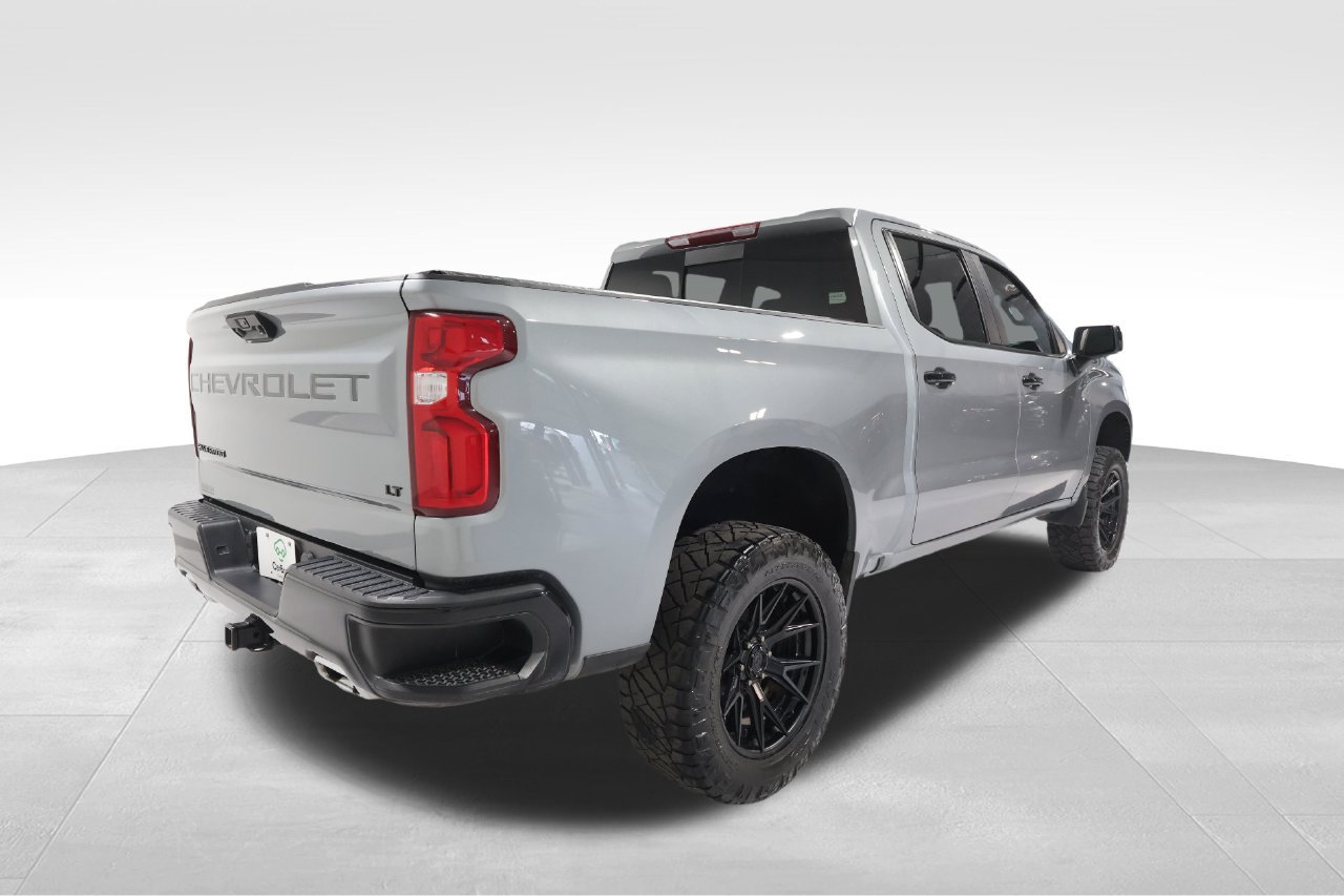 Used 2025 Chevrolet Silverado 1500 LT Trail Boss w/ Convenience Package II AWD/4WD image 4