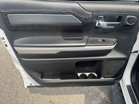 Used 2019 Toyota Tundra Platinum AWD/4WD image 17