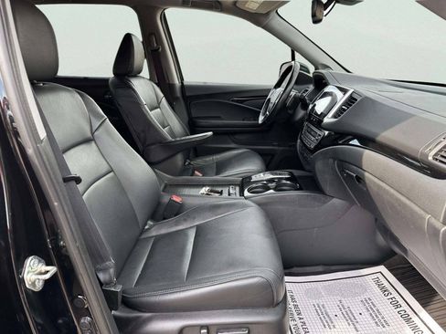 Used 2017 Honda Pilot Touring image 15