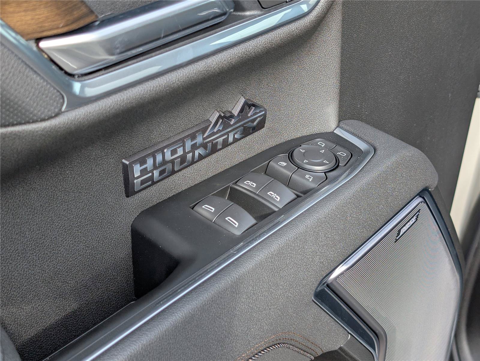 Used 2026 Chevrolet Silverado 1500 High Country AWD/4WD image 16