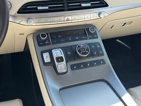Used 2020 Hyundai Palisade Limited AWD/4WD image 19