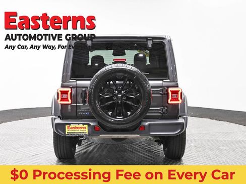 Used 2025 Jeep Wrangler Unlimited Sahara AWD/4WD image 6