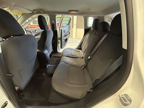 Used 2017 Jeep Compass Sport FWD image 45