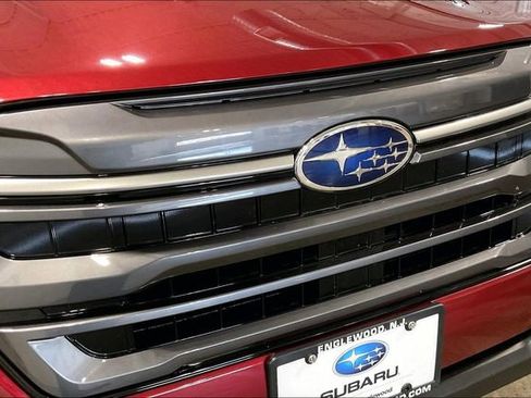 Used 2025 Subaru Forester Premium image 30