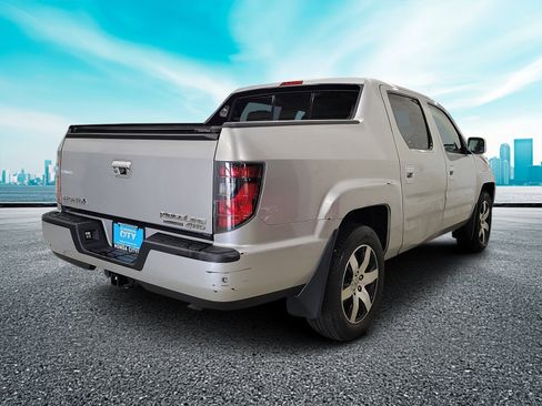 Used 2014 Honda Ridgeline SE image 4