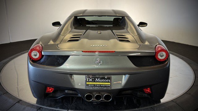 Used 2013 Ferrari 458 Spider RWD image 28