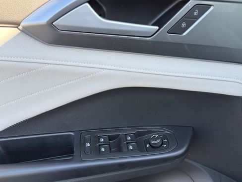 New 2026 Volkswagen Taos SEL AWD/4WD image 11