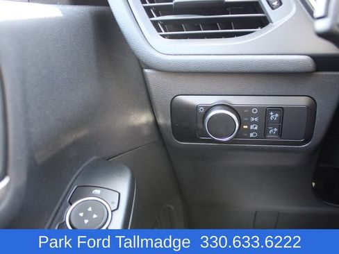 Used 2022 Ford Escape SE w/ Cold Weather Package FWD image 17