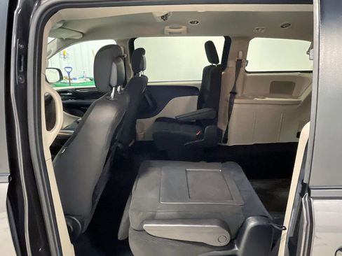 Used 2017 Dodge Grand Caravan SE w/ Power Window Group image 21
