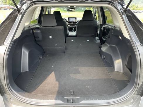 Certified 2025 Toyota RAV4 LE AWD/4WD image 25