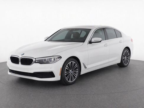 Used 2019 BMW 540i w/ Premium Package RWD image 2