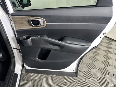 Used 2021 Kia Sorento EX FWD image 16