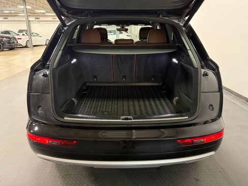 Used 2018 Audi Q5 Prestige w/ Prestige Package AWD/4WD image 21