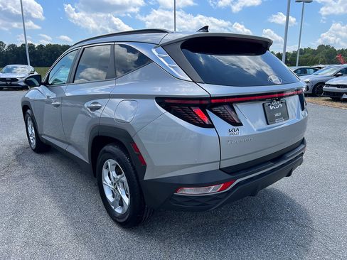 Used 2023 Hyundai Tucson SEL FWD image 3