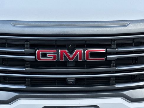 Used 2022 GMC Acadia AT4 w/ Technology Package image 51