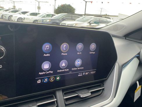 Used 2025 Chevrolet Trax LS w/ LS Convenience Package FWD image 14