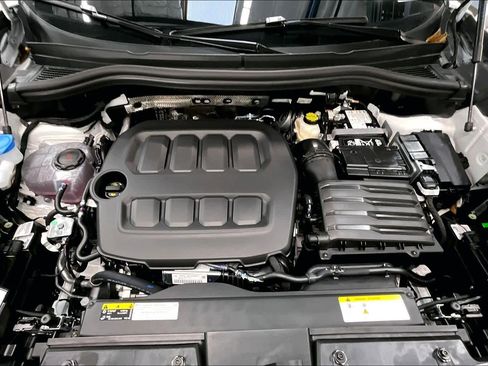 New 2026 Volkswagen Tiguan SE R-Line image 13