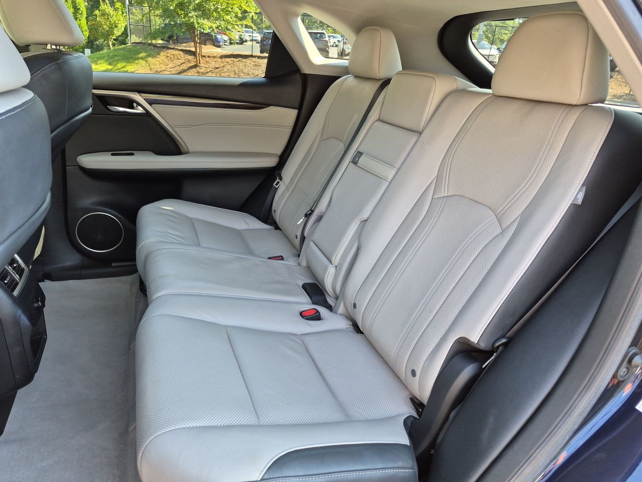 Used 2019 Lexus RX 450h AWD w/ Navigation Package image 30