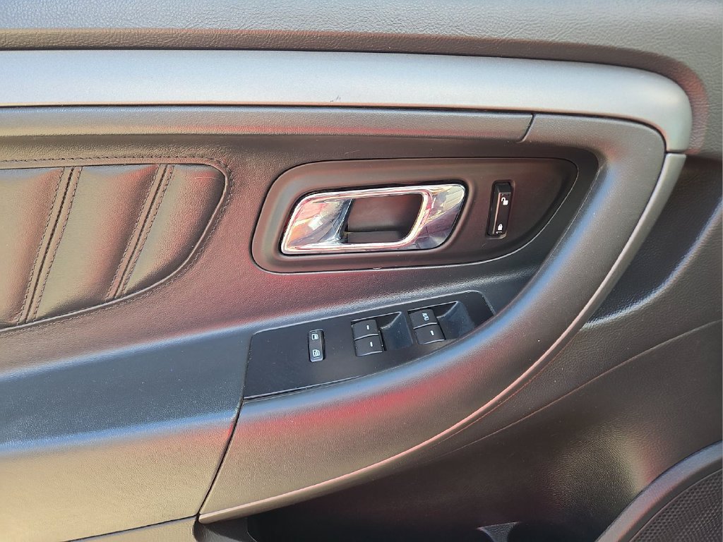 Used 2011 Ford Taurus SEL w/ 201A Rapid Spec Order Code FWD image 13