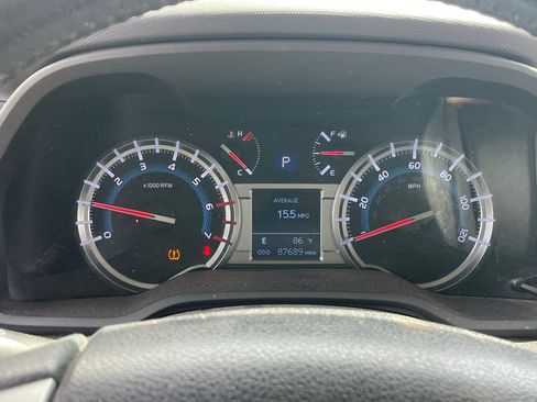 Used 2017 Toyota 4Runner SR5 Premium image 11