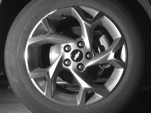 Used 2025 Chevrolet Trax LT FWD image 13