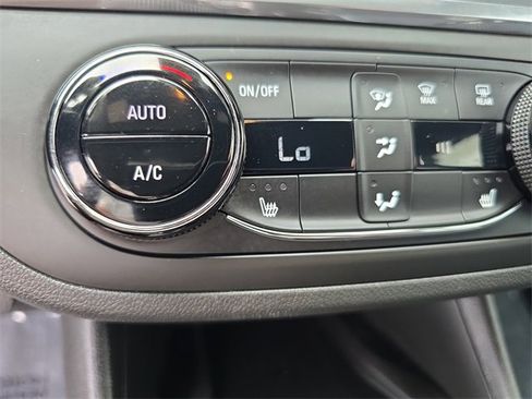 Certified 2024 Buick Envista Preferred w/ Convenience I Package image 21