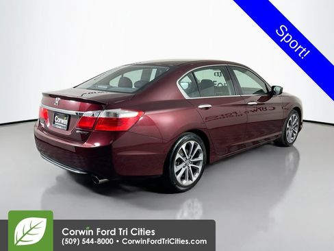 Used 2015 Honda Accord Sport image 15