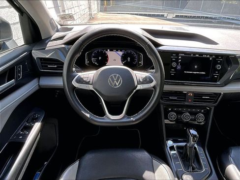 Used 2023 Volkswagen Taos SEL AWD/4WD image 11