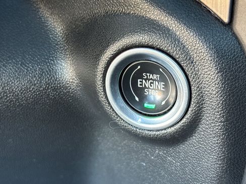 Used 2020 GMC Sierra 1500 Denali w/ Denali Ultimate Package image 34