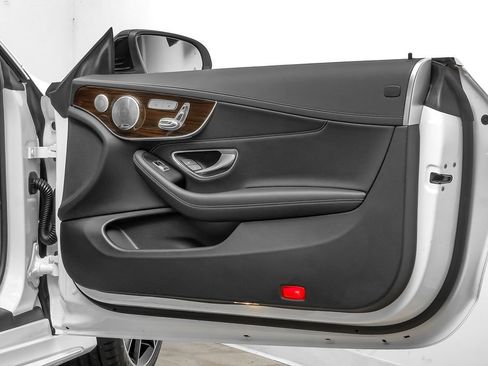 Used 2020 Mercedes-Benz C 300 Cabriolet image 35