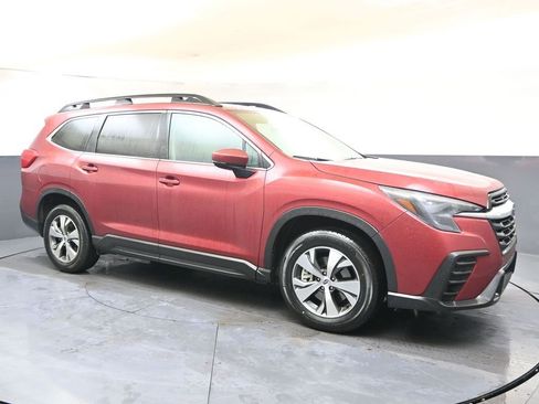 Used 2024 Subaru Ascent Premium w/ Convenience Package image 7