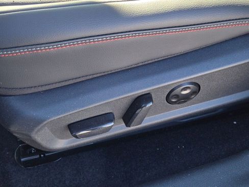 New 2026 Nissan Sentra SR w/ SR Premium Package FWD image 22